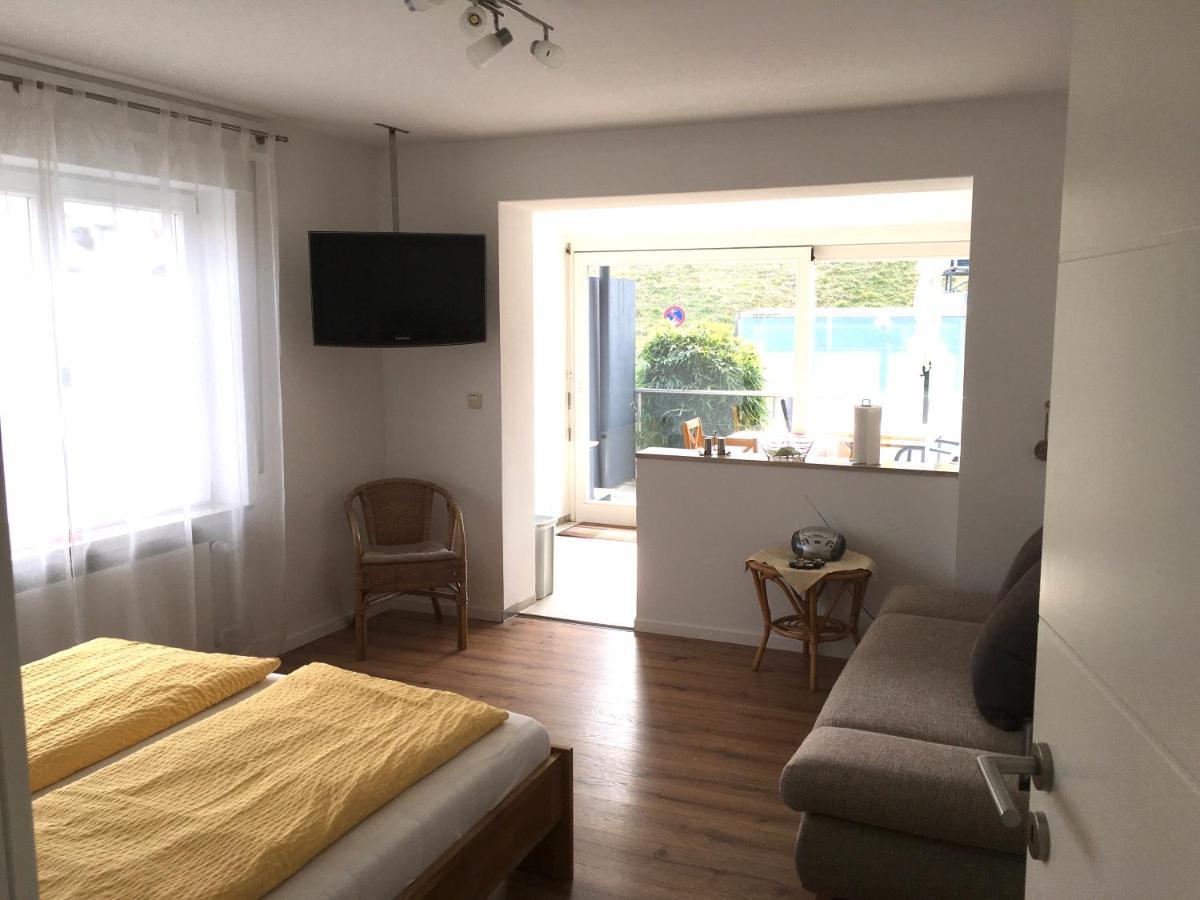 Gaestehaus Sommertal Mit Pool Im Garten, Eigener Parkplatz, 800M Zum Bodensee, 300M Zur Altstadt Meersburg Kültér fotó