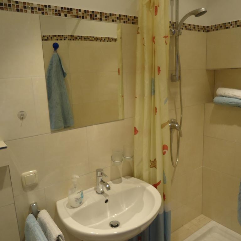 Gaestehaus Sommertal Mit Pool Im Garten, Eigener Parkplatz, 800M Zum Bodensee, 300M Zur Altstadt Meersburg Kültér fotó