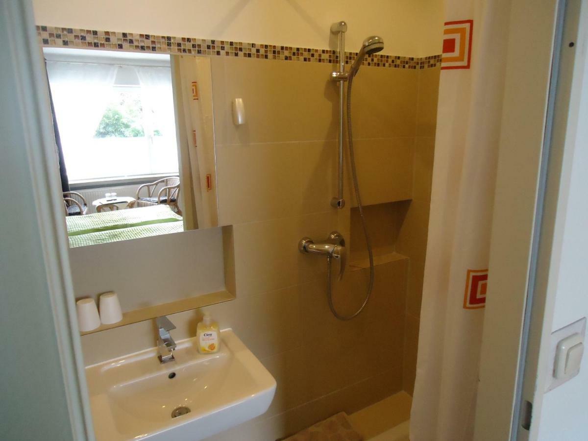 Gaestehaus Sommertal Mit Pool Im Garten, Eigener Parkplatz, 800M Zum Bodensee, 300M Zur Altstadt Meersburg Kültér fotó